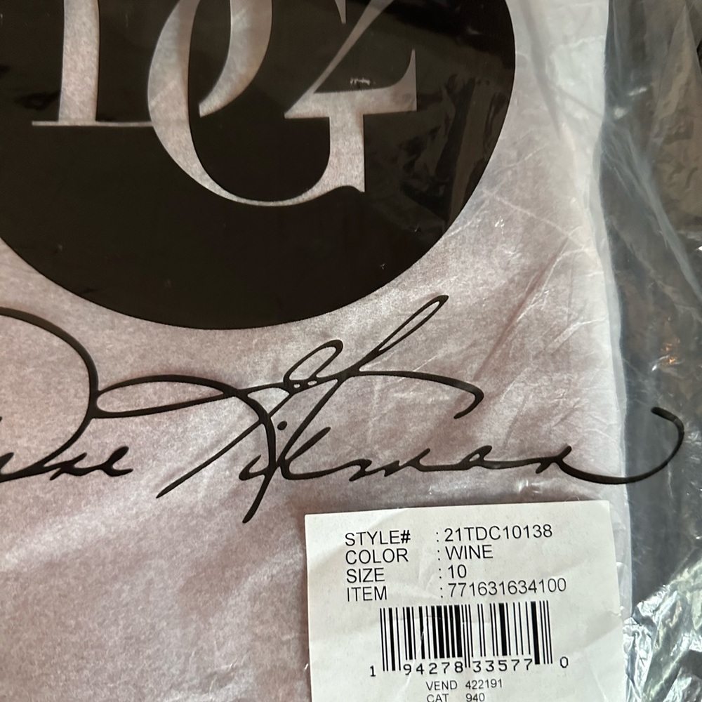 DG2 Diane Gilman Stretch Embroidered Patched Skinny Jeans Wine size 10 - Picture 6 of 6